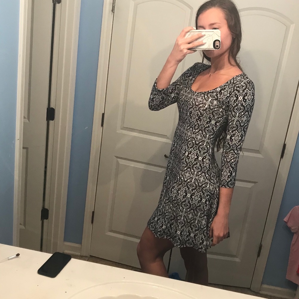 Patterned dress - Picture 2 of 3